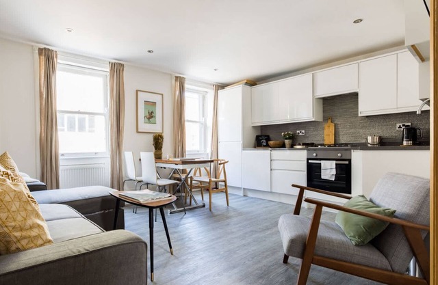 Duplex Apartment near Oxford Street