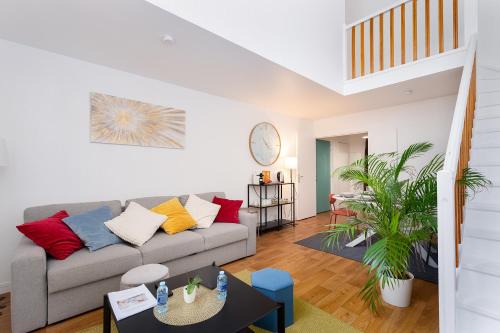 Duplex Cosy 6 personnes - Parking Gratuit - 15 min Centre de Paris Metro 13
