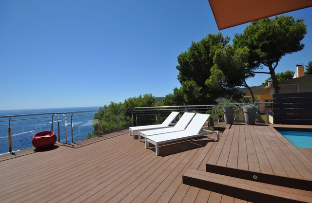 DUPLEX SUR MER WITH POOL/PENTHOUSE ON THE SEA WITH SWIMMING POOL - WIFI