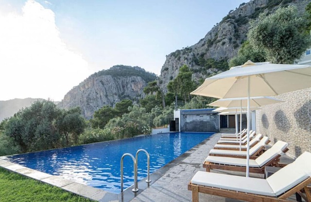 Duplex with an Amazing View and Shared Pool