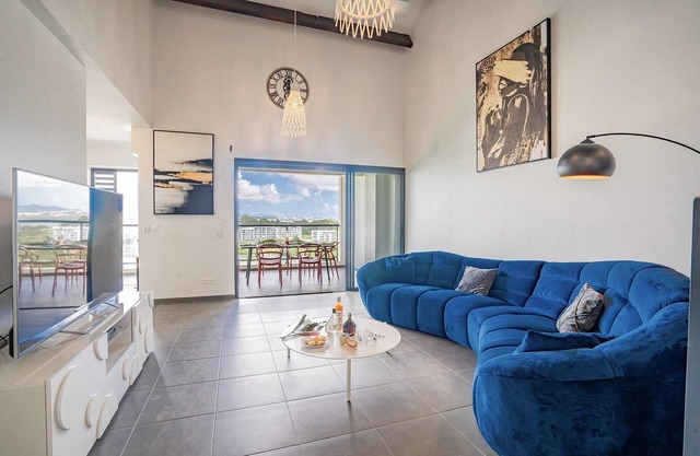Duplex Z'abricot - Three Bedroom Apartment, Sleeps 6