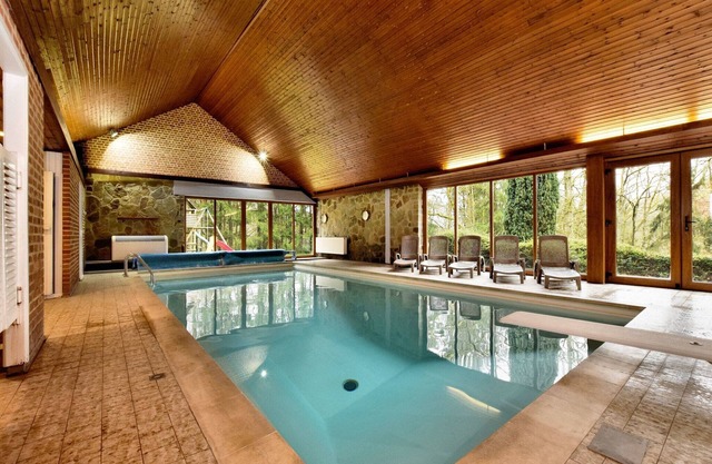 Durbuy Forest Villa with Pool