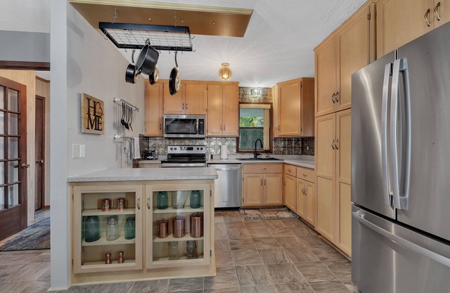 Eagle Lake Getaway! Beautiful Lake Views & Sunsets! With Hot Tub!