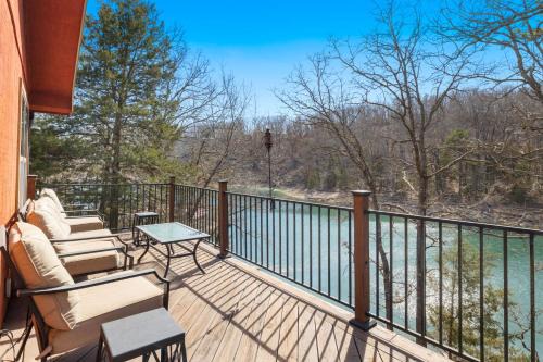 Eagle Nest Lakehouse-Direct Access to Beaver Lake