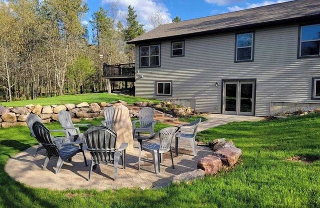 Eagle Trail Escape - Pool and Beach Access!