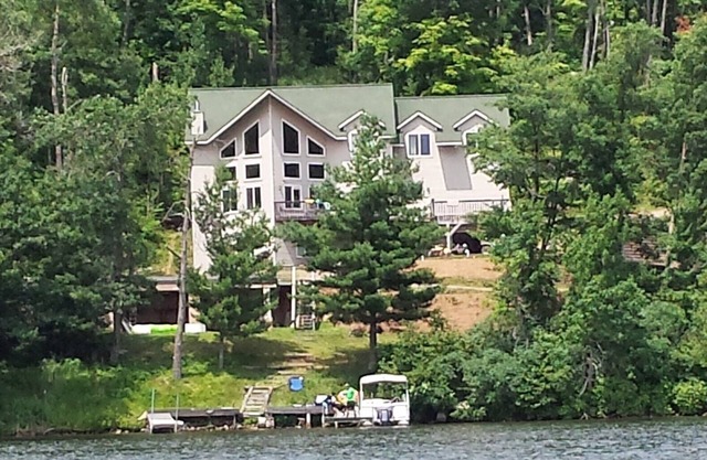 Eagle View Retreat on Long Lake, Large Vacation Home for Families and Sportsmen