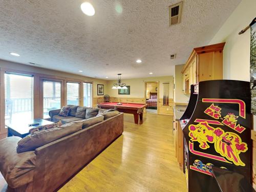 Eagles Point Lodge
