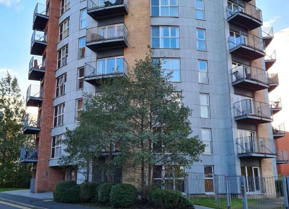 Eaglet 2 Bedroom Luxury Home near Etihad Staduim