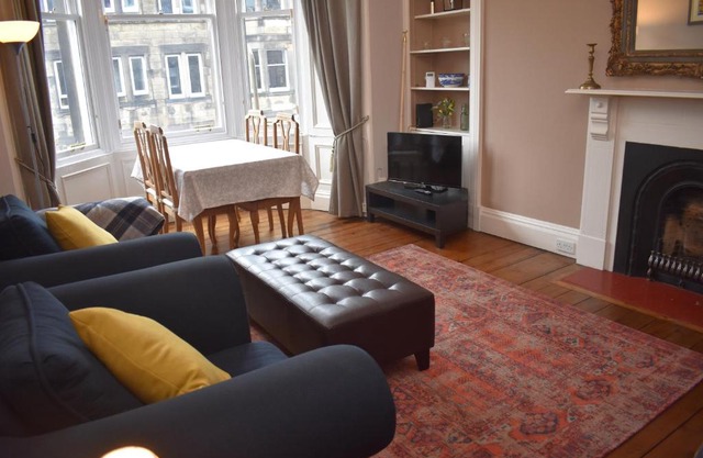 East Claremont - beautiful 2BR apartment in Central Edinburgh