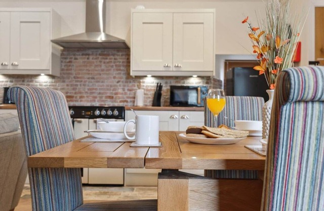East Cottage rural country haven