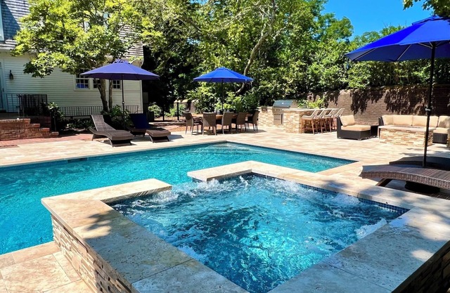 East Dennis Sanctuary with Heated Pool and Spa RPAM088