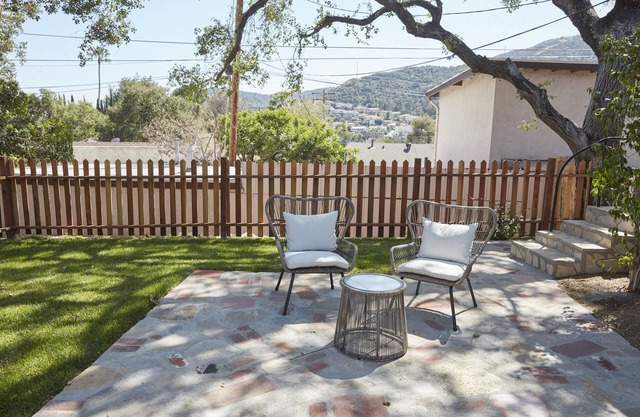 East LA Bungalow, Great for Families and Couples