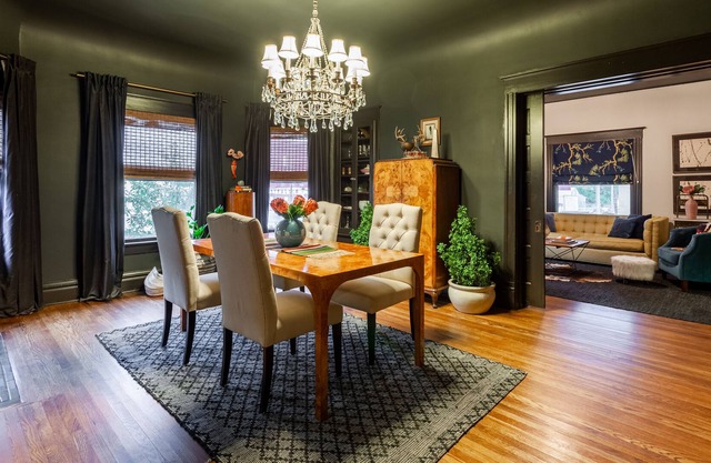 Eclectic Apartment Minutes from Downtown