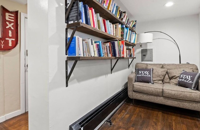 Eclectic APT in Urban Wheat Ridge- Rooftop Deck!