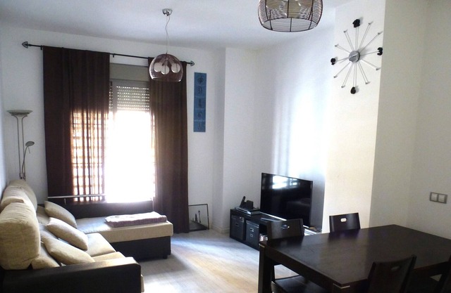 ECONOMIC APARTMENT. MALAGA HISTORIC CITY CENTER. 2 ROOMS (OPTIONAL PARKING)