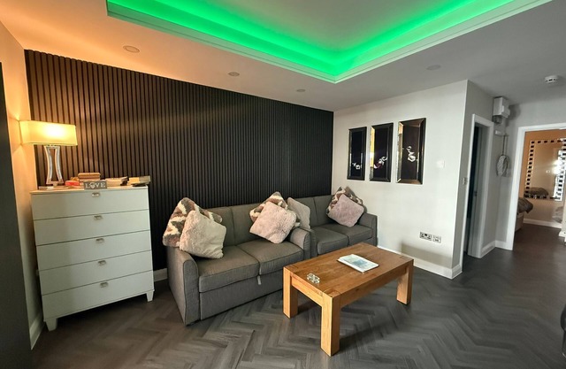 Eden Suite Sasco Apartments