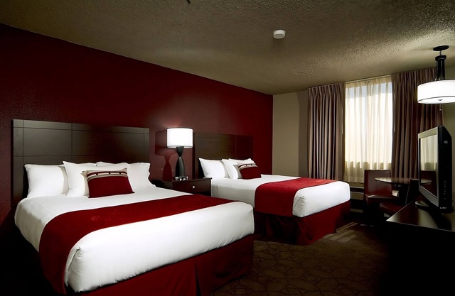 Edgewater Casino Resort, Sedona River View Queen Non Smoking Room, Free Parking