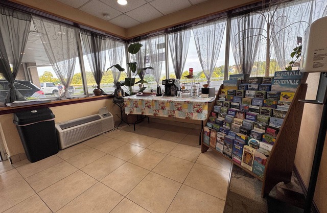 Edyn Hotel By Townhouse Wytheville US 52