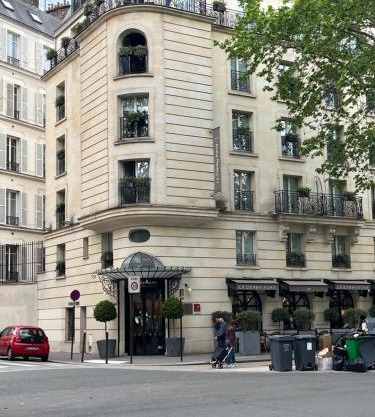 Eiffel house