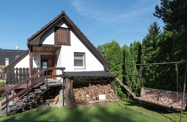 Einladende Ferienwohnung mit Außenpool