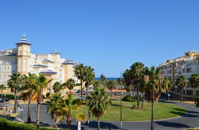 EL FARO 36 - Two Bedroom Apartment, Sleeps 5