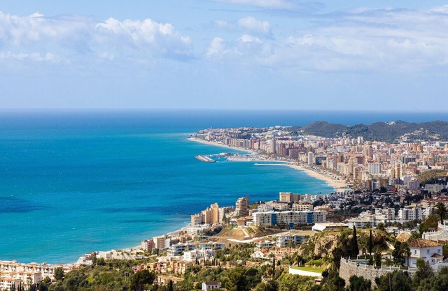 El Poeta - Apartment In Fuengirola. Free Wifi