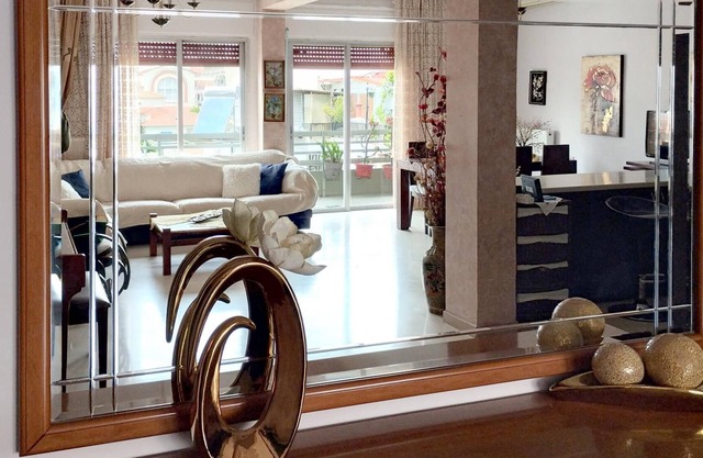 Electra Central Flat