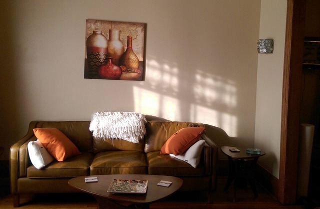 Elegant 1900 Brick Townhome - MexicanTown Near Clark Park