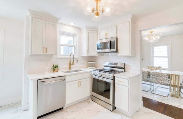Elegant 3BR Cleveland Home w/Designer Kitchen & Sunroom