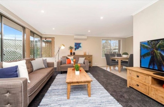 Elegant 4 Bedroom Home in Chifley