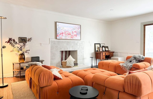 Elegant 4BR Retreat in Cary Garden Views near RDU