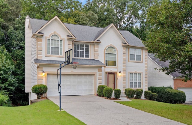 Elegant 5BR Gym+Pool Table Alpharetta