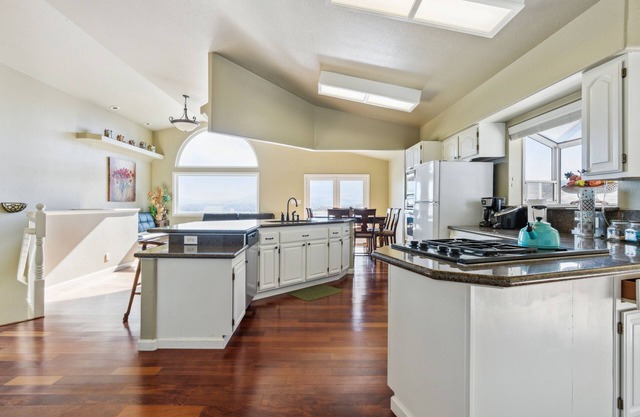 Elegant Escape 4 Bedroom Home by RedAwning