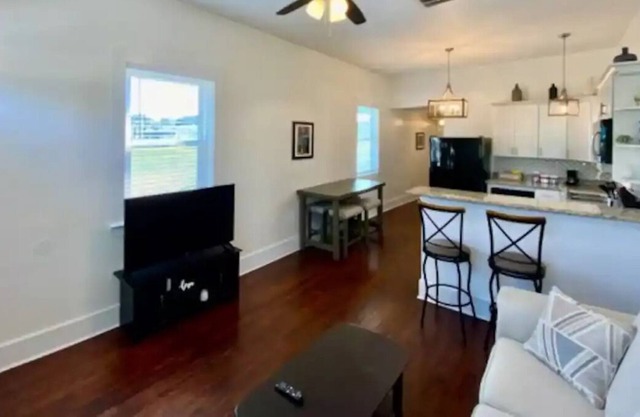 Elegant House With 4 Beds 2.5 baths