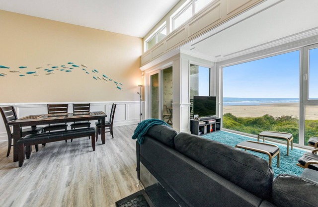 Elegant, oceanfront condo with deck & extraordinary views - dog-friendly