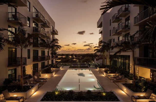 Elegant Studio in Heart of West Palm