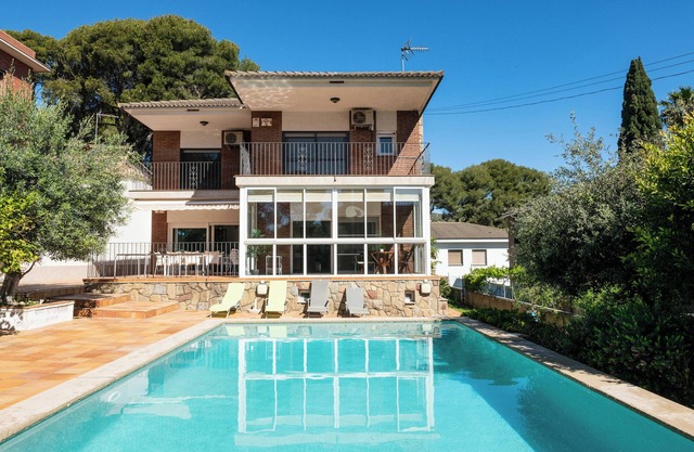 Elis House Piscina Privada Villa Mediterránea. a 10 Minutos de la Playa