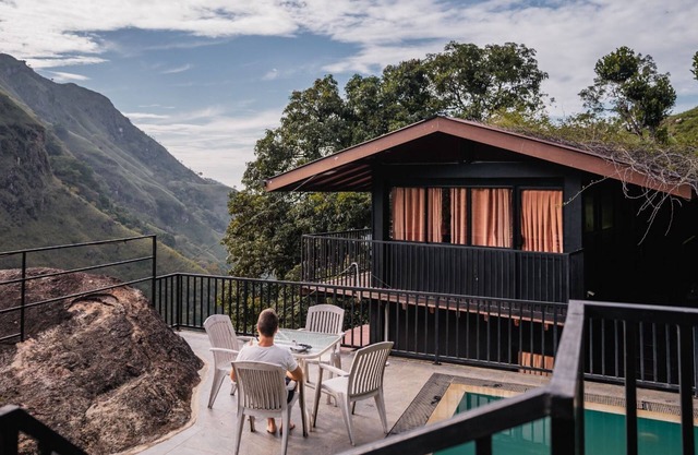 Ella Deck Resort
