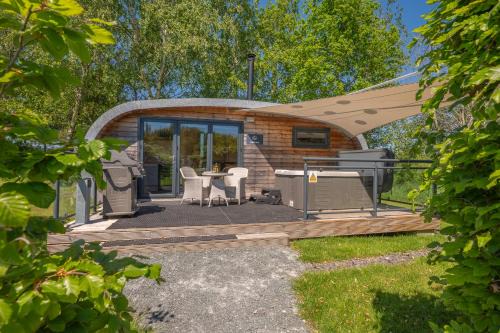Ellerbeck Luxury Pod with Hot Tub at Fell View Park Kirkby Lonsdale