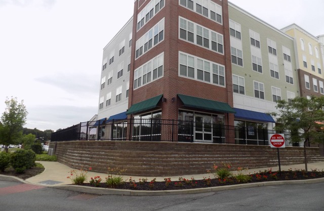 Ellsworth Commons apartments