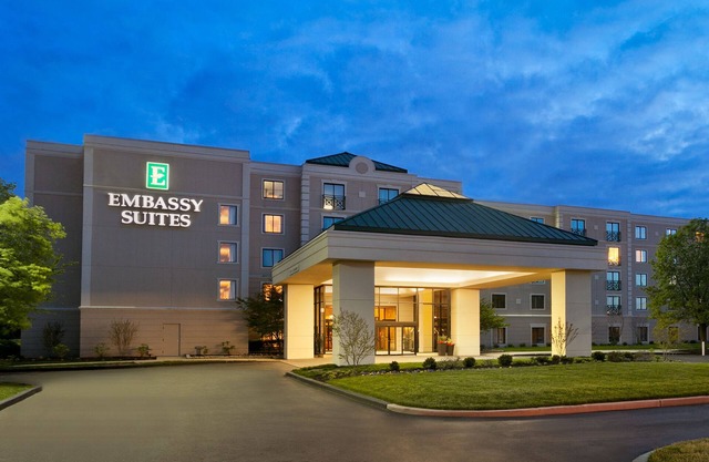 Embassy Suites by Hilton Philadelphia Airport