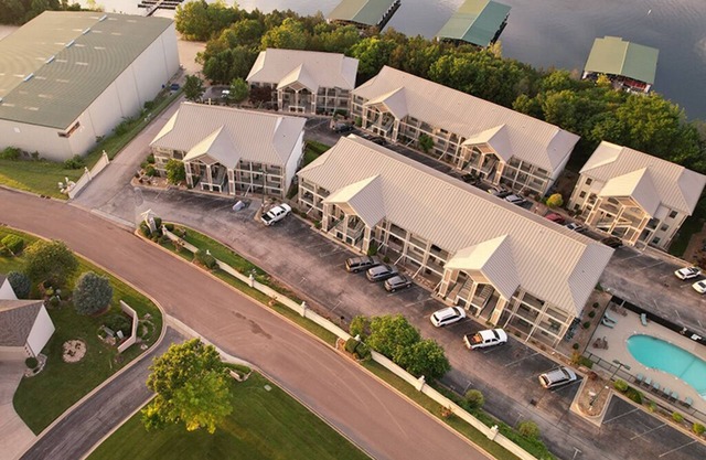 EMERALD BAY TABLEROCK CONDO Booking now for 2025