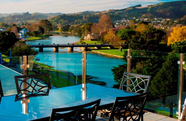 Emerald Hotel