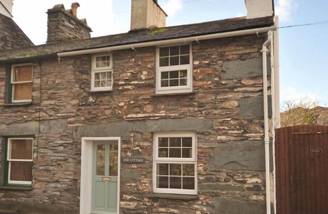 END COTTAGE, romantic, character holiday cottage in Ambleside