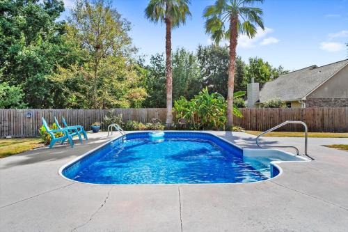 Endless Summer Retreat with Private Pool near Beach