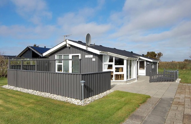 "Engelbrecht" - 400m from the sea by Interhome