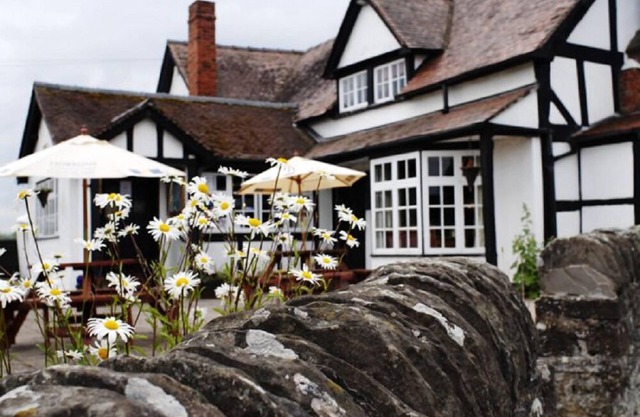 England's Gate and Coachhouse