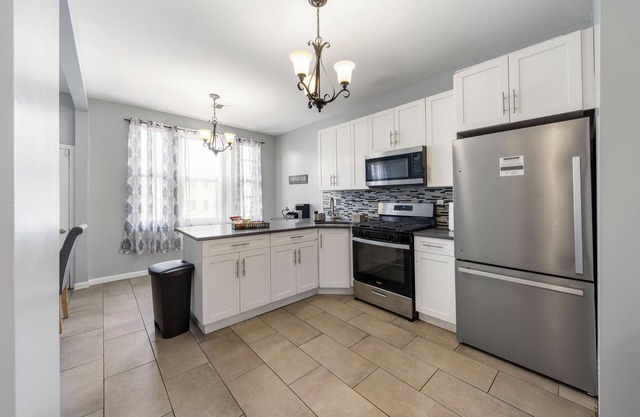 Enjoy a peaceful and conveniently located stay at this modern comfortable 3-bedroom apartment in Bayonne, where convenience meets comfort! Situated in a prime location, our home offers easy access to plenty amenities, making it the perfect choic