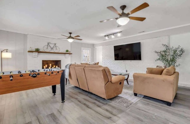 Enjoy Savannah 3BR w/King Bed