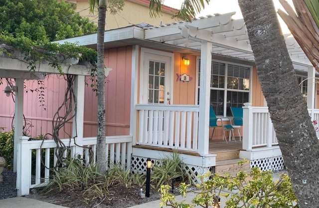 Enjoy sunny fall days on gorgeous Anna Maria Island!